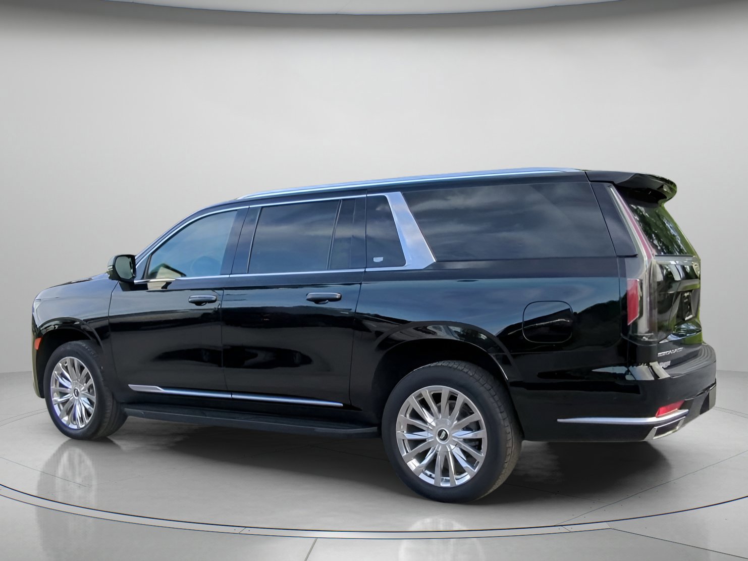 Used 2021 Cadillac Escalade ESV Premium Luxury AWD/4WD image 12
