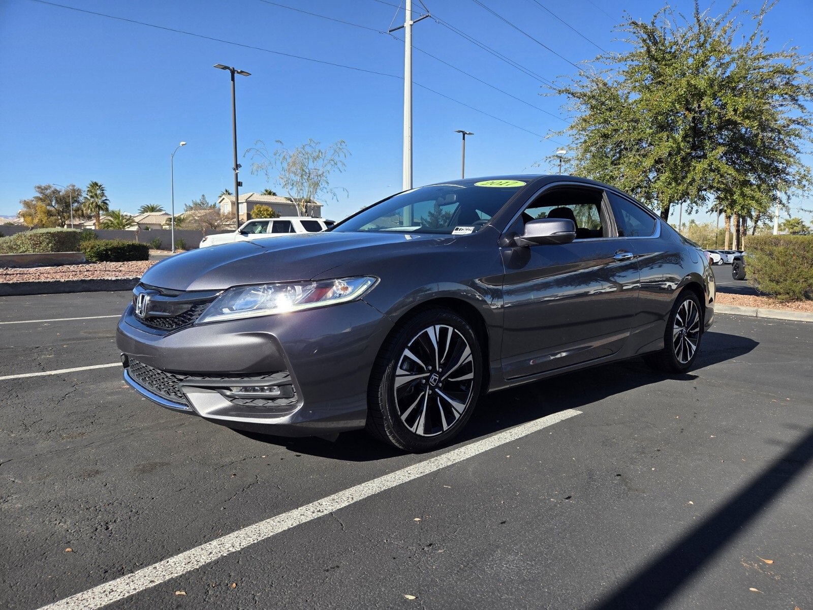 Used 2017 Honda Accord EX image 2