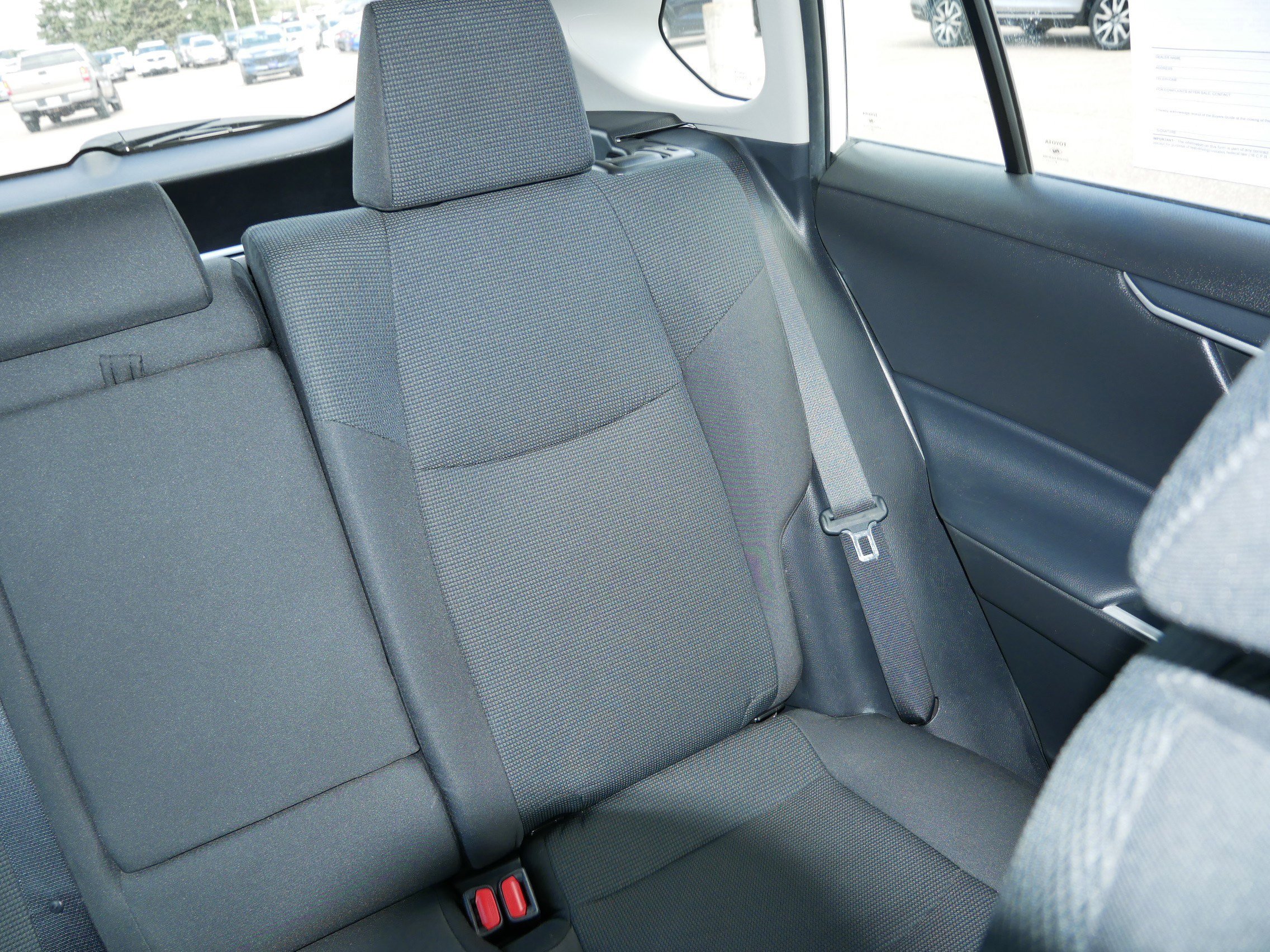 Used 2022 Toyota RAV4 LE w/ Carpet Mat Package (TMS) AWD/4WD image 14