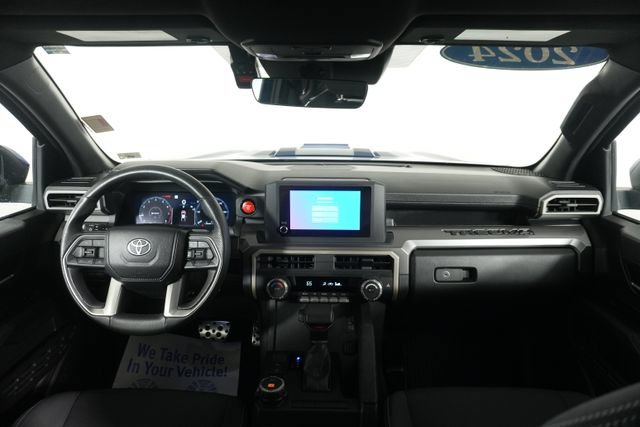 Used 2024 Toyota Tacoma TRD Sport AWD/4WD image 21