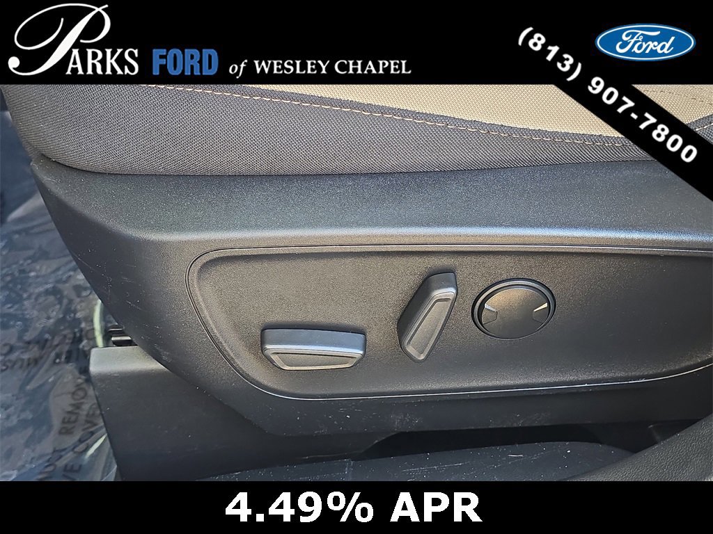 Certified 2022 Ford Escape SE w/ SE Sport Appearance Package image 19