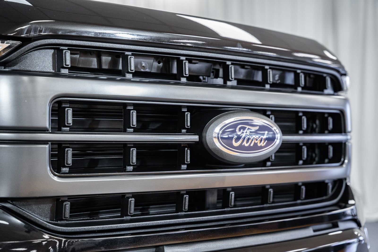 Certified 2022 Ford F150 Lariat w/ Equipment Group 502A High image 7