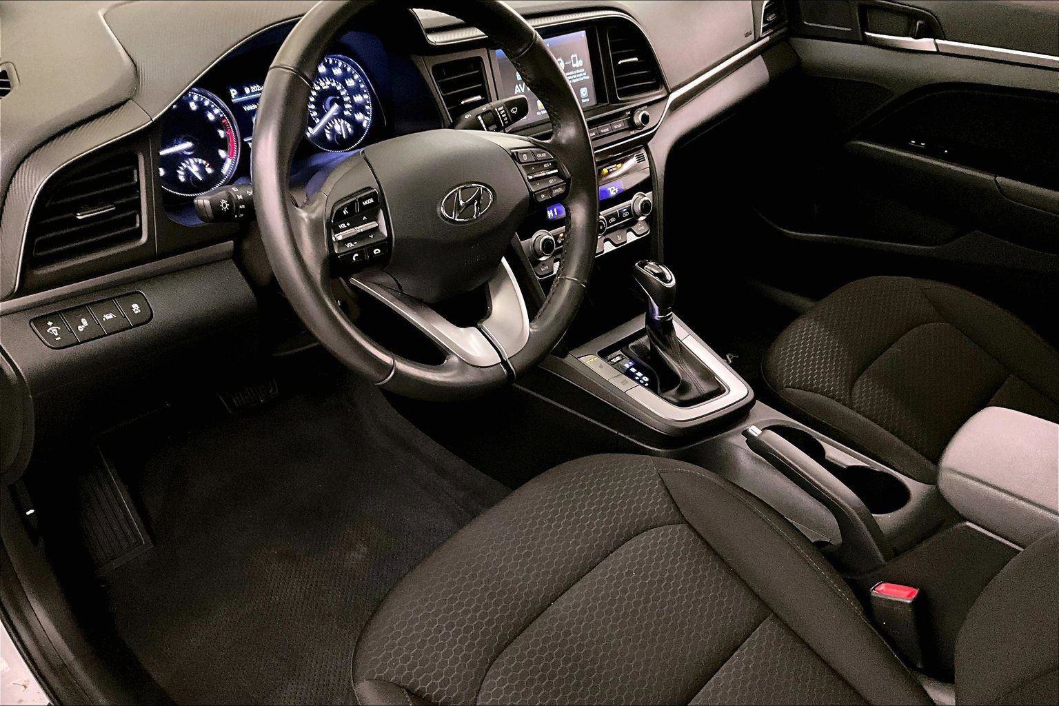 Used 2019 Hyundai Elantra Value Edition w/ Cargo Package image 12