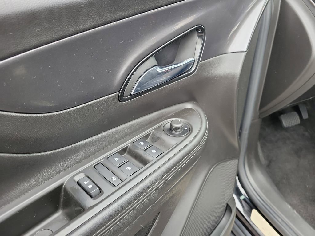 Used 2018 Buick Encore Preferred image 19
