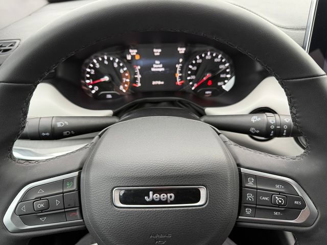 Used 2024 Jeep Compass Limited image 18