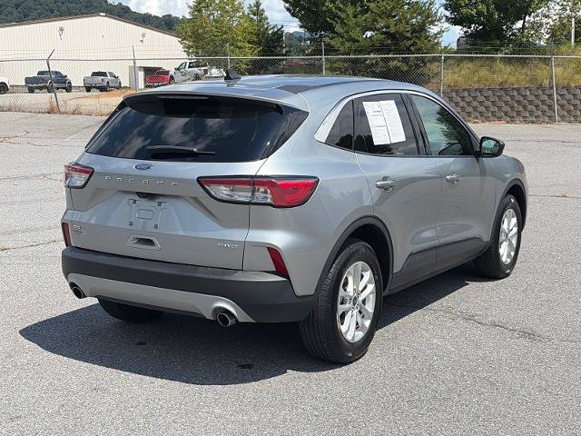 Certified 2022 Ford Escape SE w/ Convenience Package AWD/4WD image 3