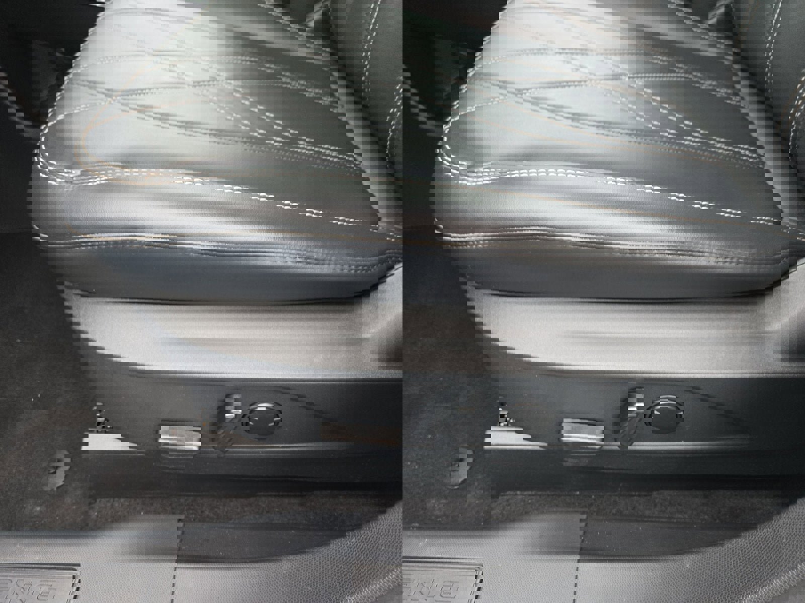 Certified 2022 Ford Mustang Mach-E Select w/ Comfort/Technology Package image 12