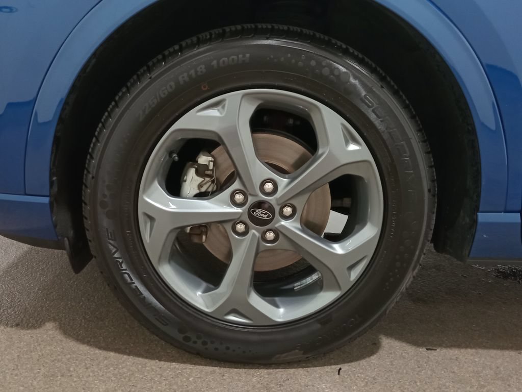 Certified 2023 Ford Escape ST-Line AWD/4WD image 12