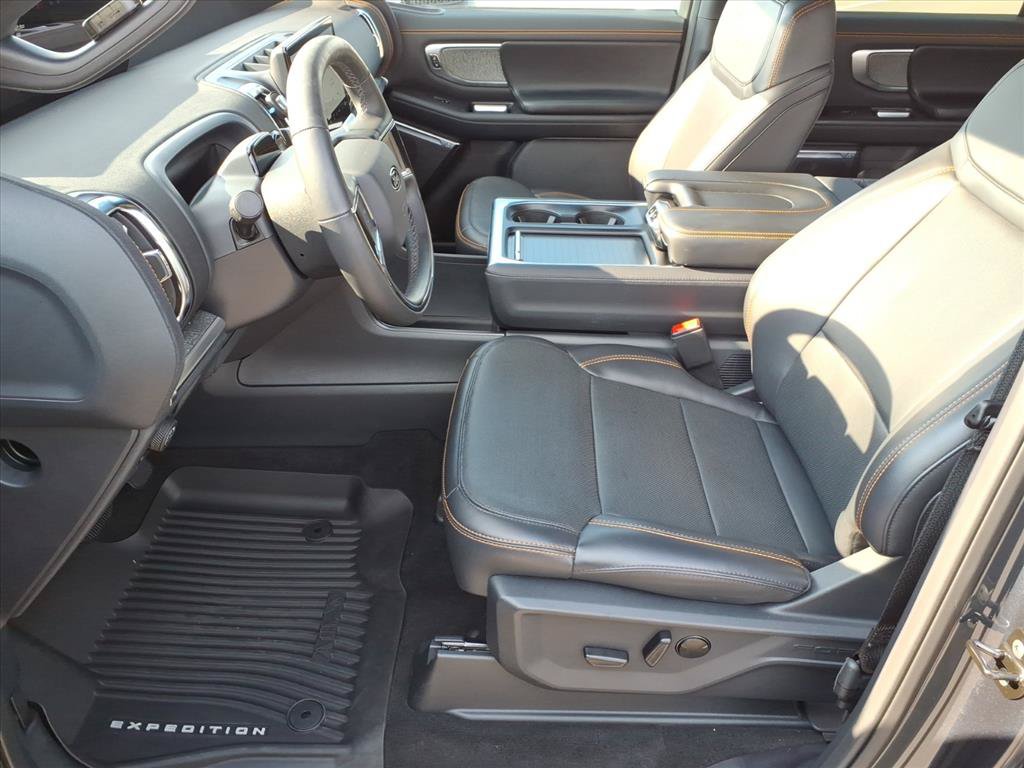 Certified 2025 Ford Expedition Tremor AWD/4WD image 5