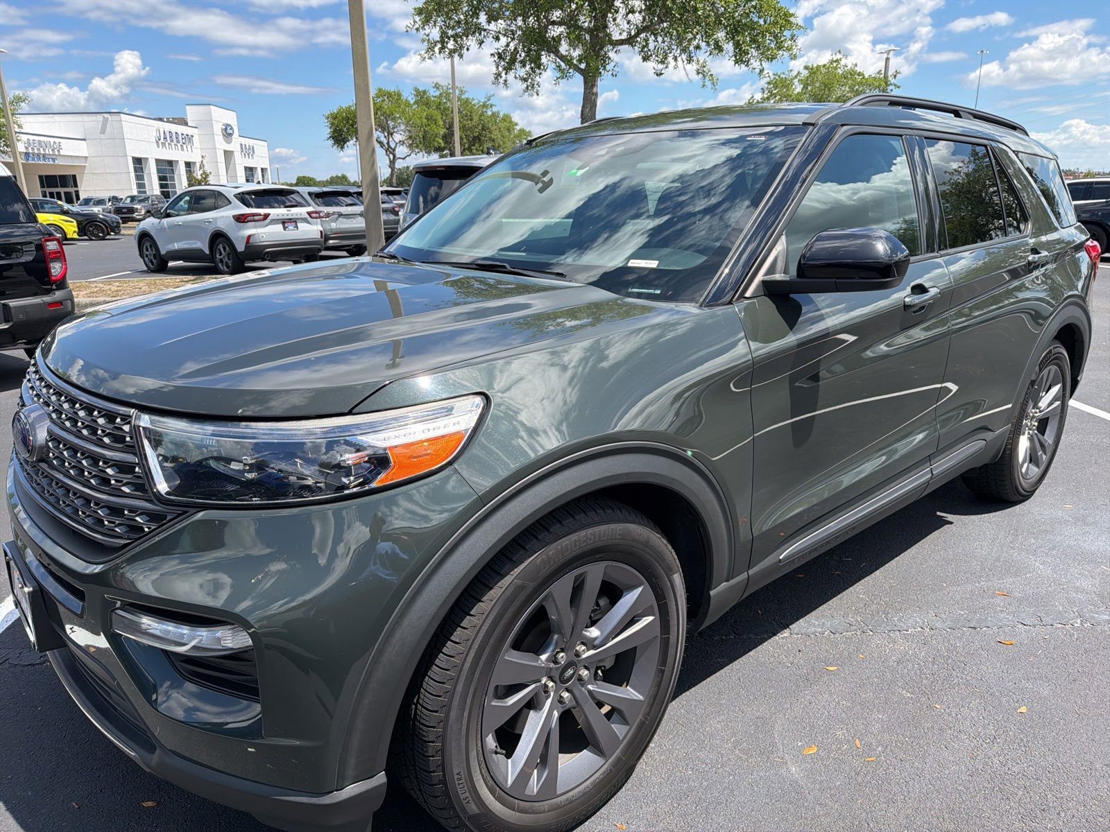 Certified 2022 Ford Explorer XLT w/ Equipment Group 202A RWD image 7