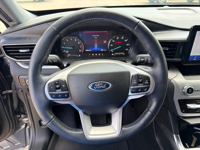 Certified 2023 Ford Explorer XLT w/ Equipment Group 202A AWD/4WD image 25