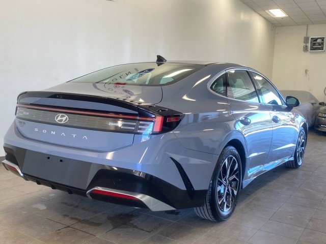 Used 2024 Hyundai Sonata SEL FWD image 4