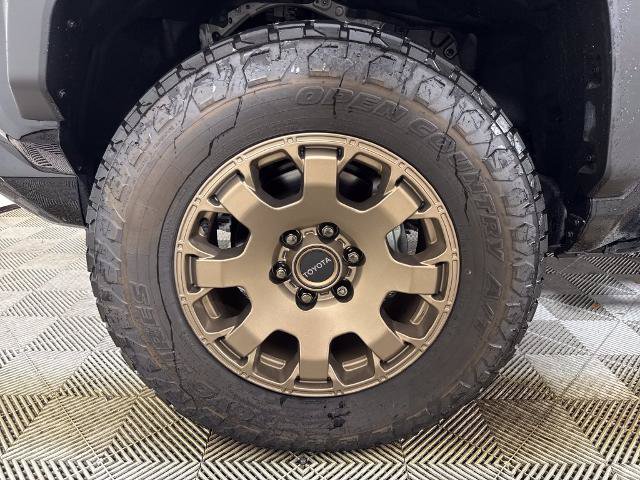Used 2025 Toyota 4Runner Trailhunter AWD/4WD image 13