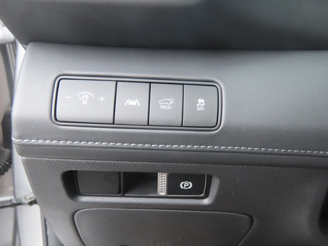 Used 2023 Hyundai Santa Fe Limited FWD image 25