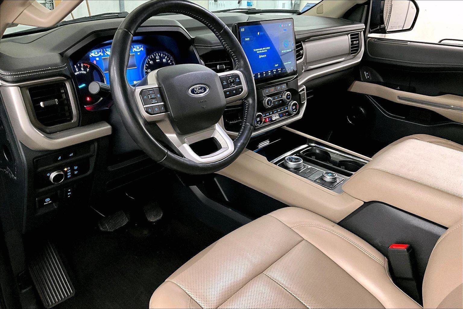 Certified 2022 Ford Expedition XLT image 12