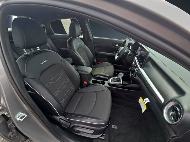 Used 2023 Kia Forte GT-Line FWD image 15