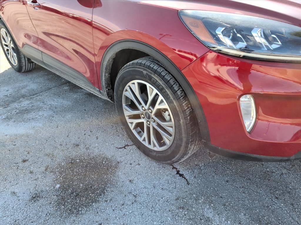 Certified 2022 Ford Escape SEL image 8