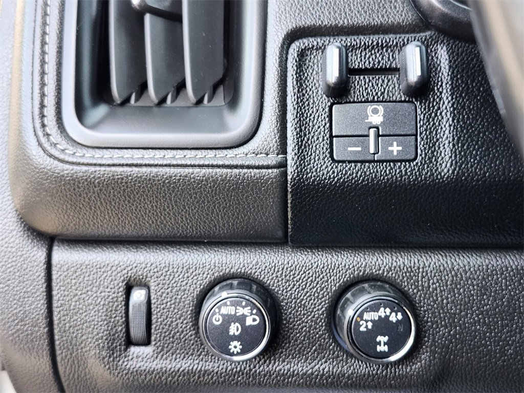 Used 2017 GMC Canyon SLT w/ Trailering Package image 23