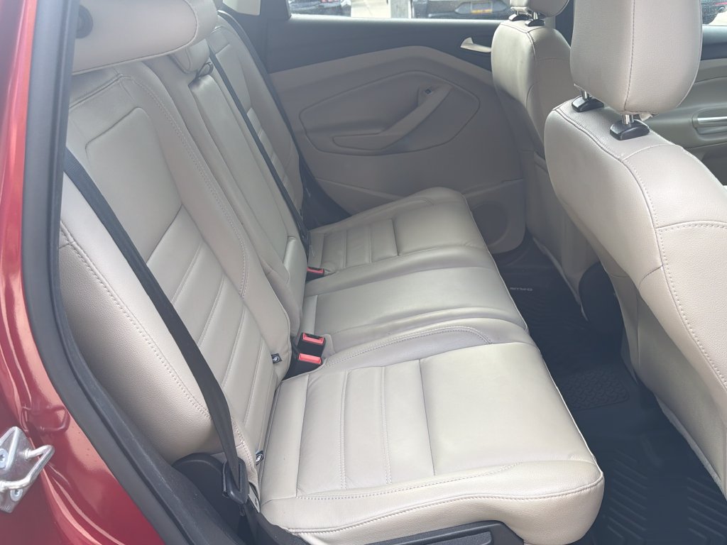 Certified 2019 Ford Escape Titanium FWD image 29