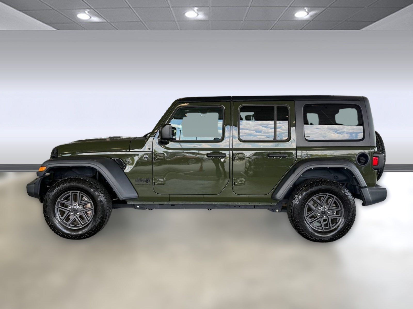Used 2024 Jeep Wrangler Unlimited Sport AWD/4WD image 2