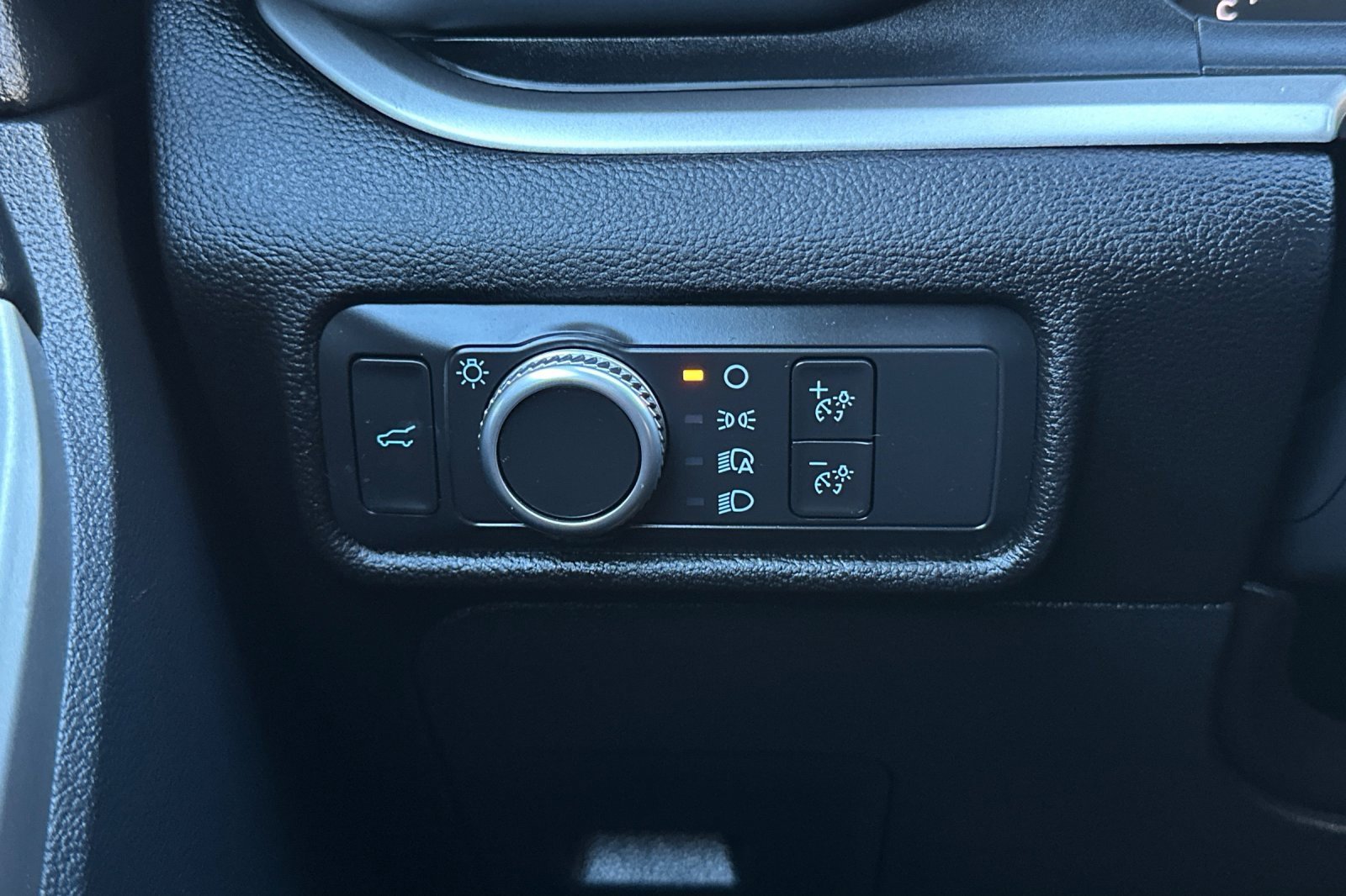 Certified 2022 Ford Explorer XLT image 29