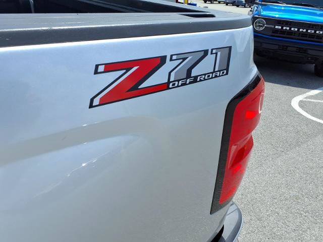 Used 2018 Chevrolet Silverado 1500 LT w/ All Star Edition AWD/4WD image 21