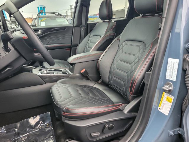 Certified 2024 Ford Escape ST-Line Elite w/ Premium Technology Package image 13