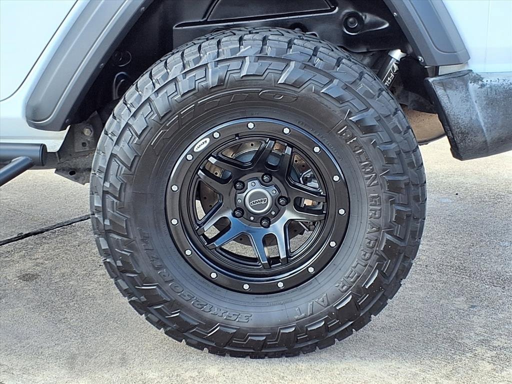 Used 2018 Jeep Wrangler Unlimited Sport image 31