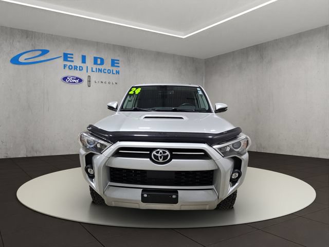 Used 2024 Toyota 4Runner TRD Off-Road Premium w/ Moonroof Package AWD/4WD image 7