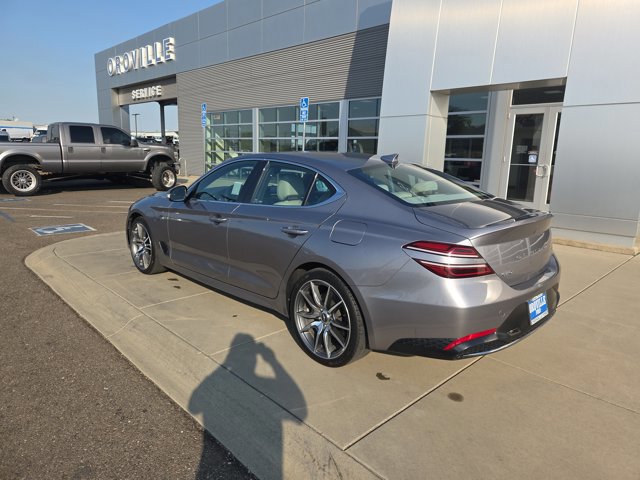 Used 2023 Genesis G70 2.0T image 3