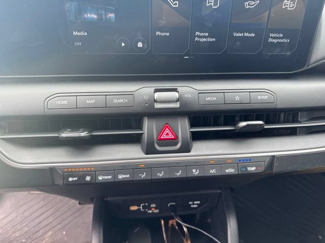 Used 2025 Kia K4 FWD image 46
