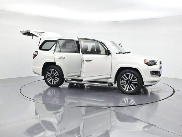 Used 2018 Toyota 4Runner Limited RWD image 53