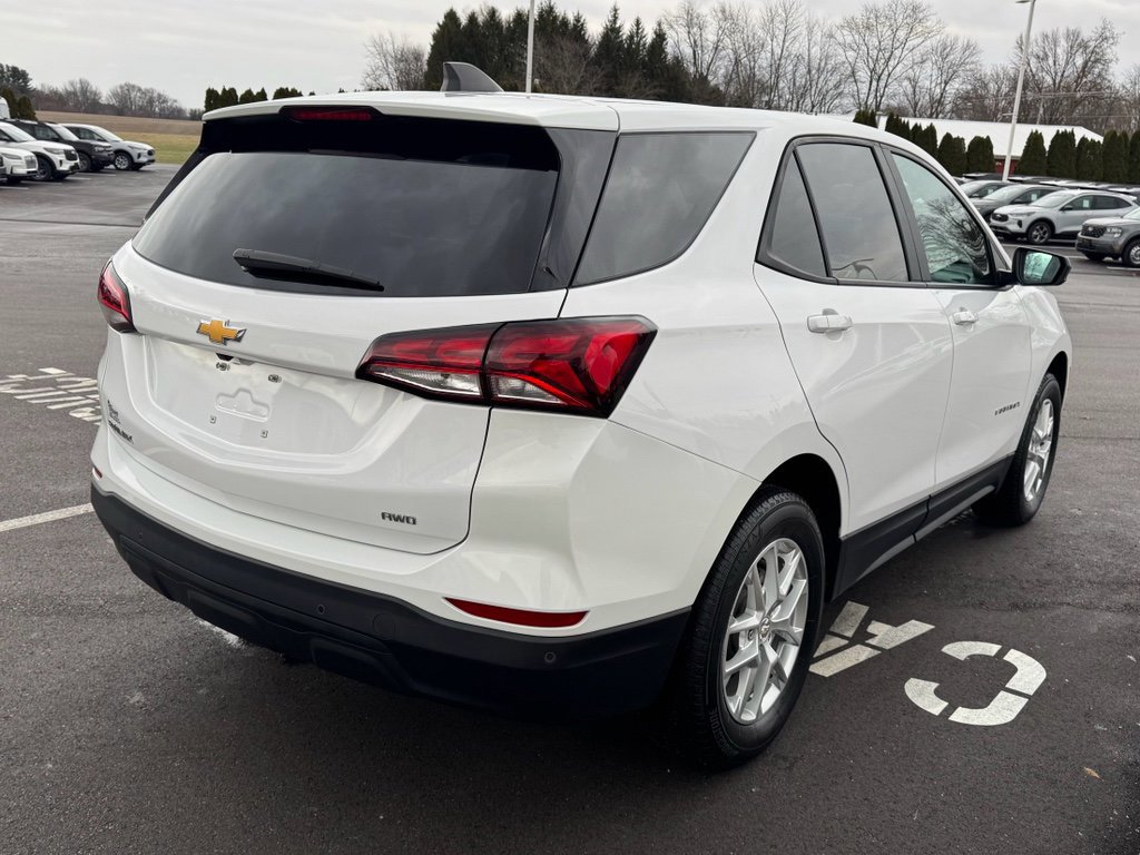 Used 2024 Chevrolet Equinox LS w/ LS Convenience Package image 6