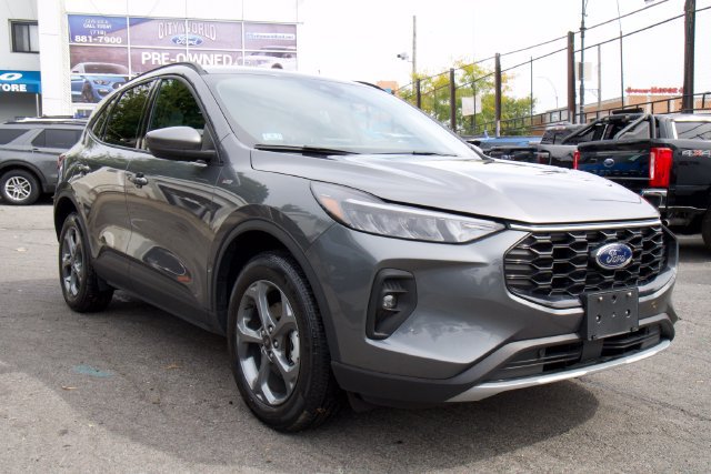 Certified 2025 Ford Escape ST-Line Select AWD/4WD 360° Tour