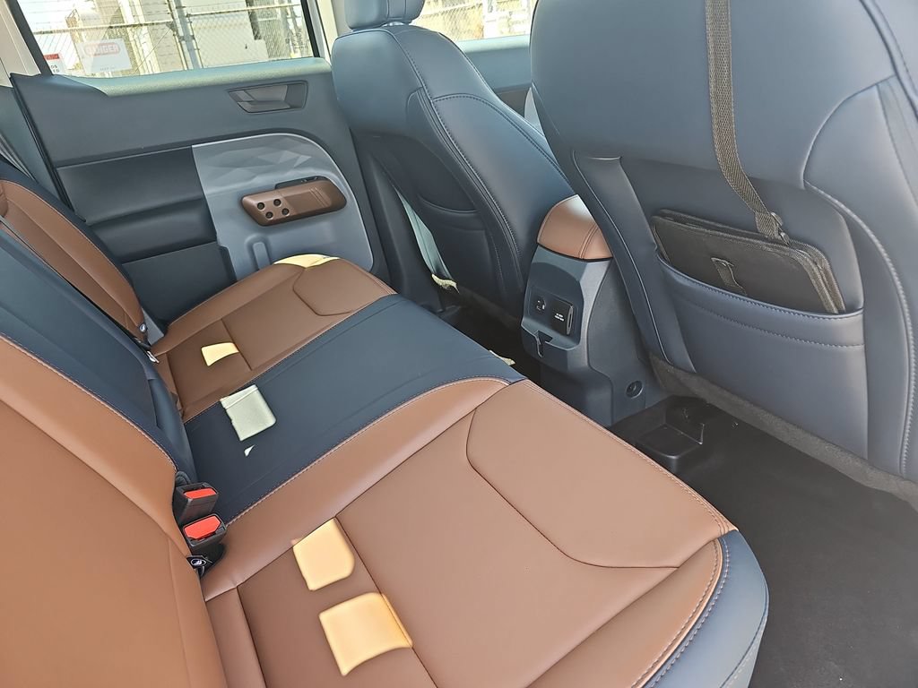 Certified 2024 Ford Maverick Lariat w/ FX4 Off-Road Package AWD/4WD image 11