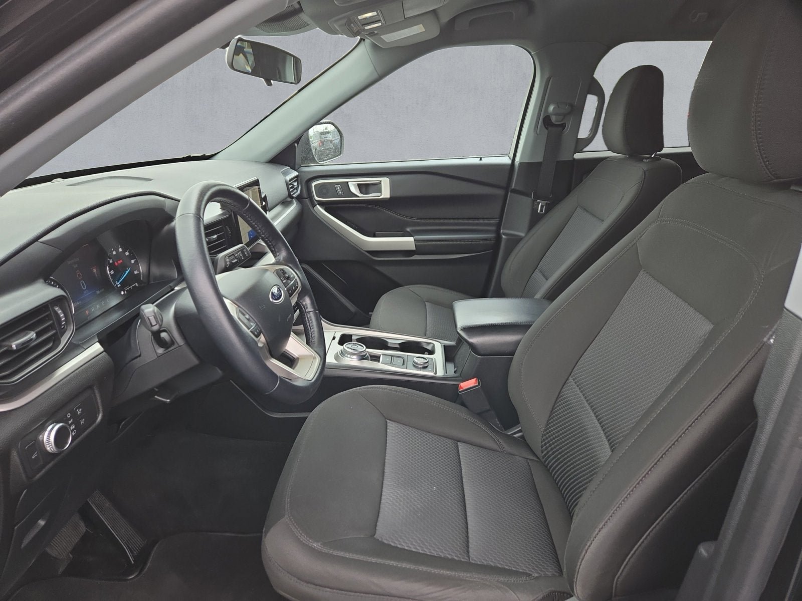 Certified 2022 Ford Explorer XLT AWD/4WD image 11