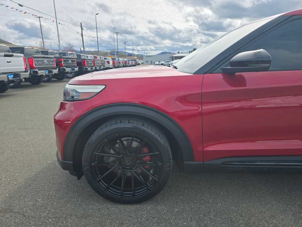 Certified 2020 Ford Explorer ST w/ Premium Technology Package image 19