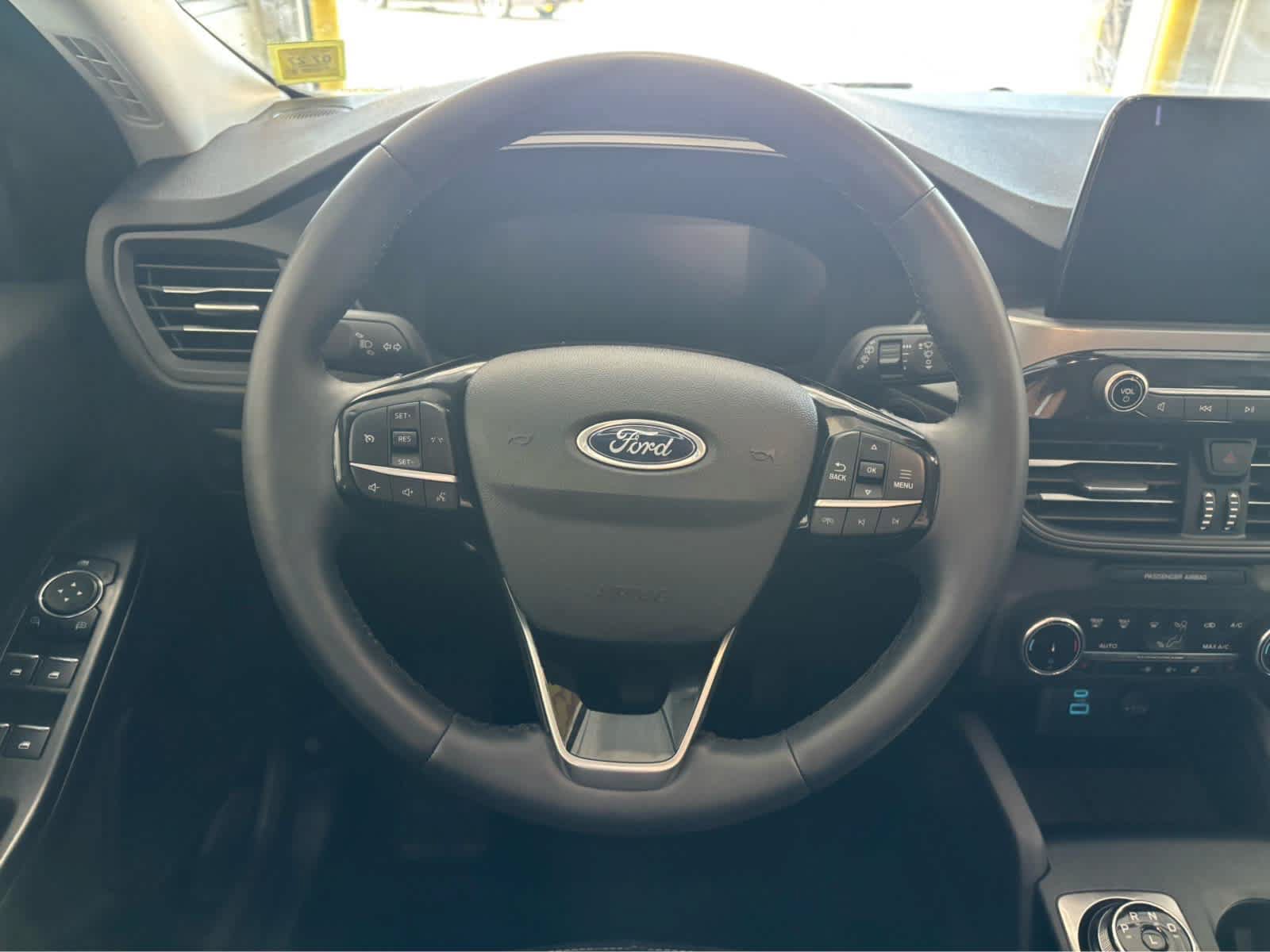 Certified 2023 Ford Escape Active AWD/4WD image 12