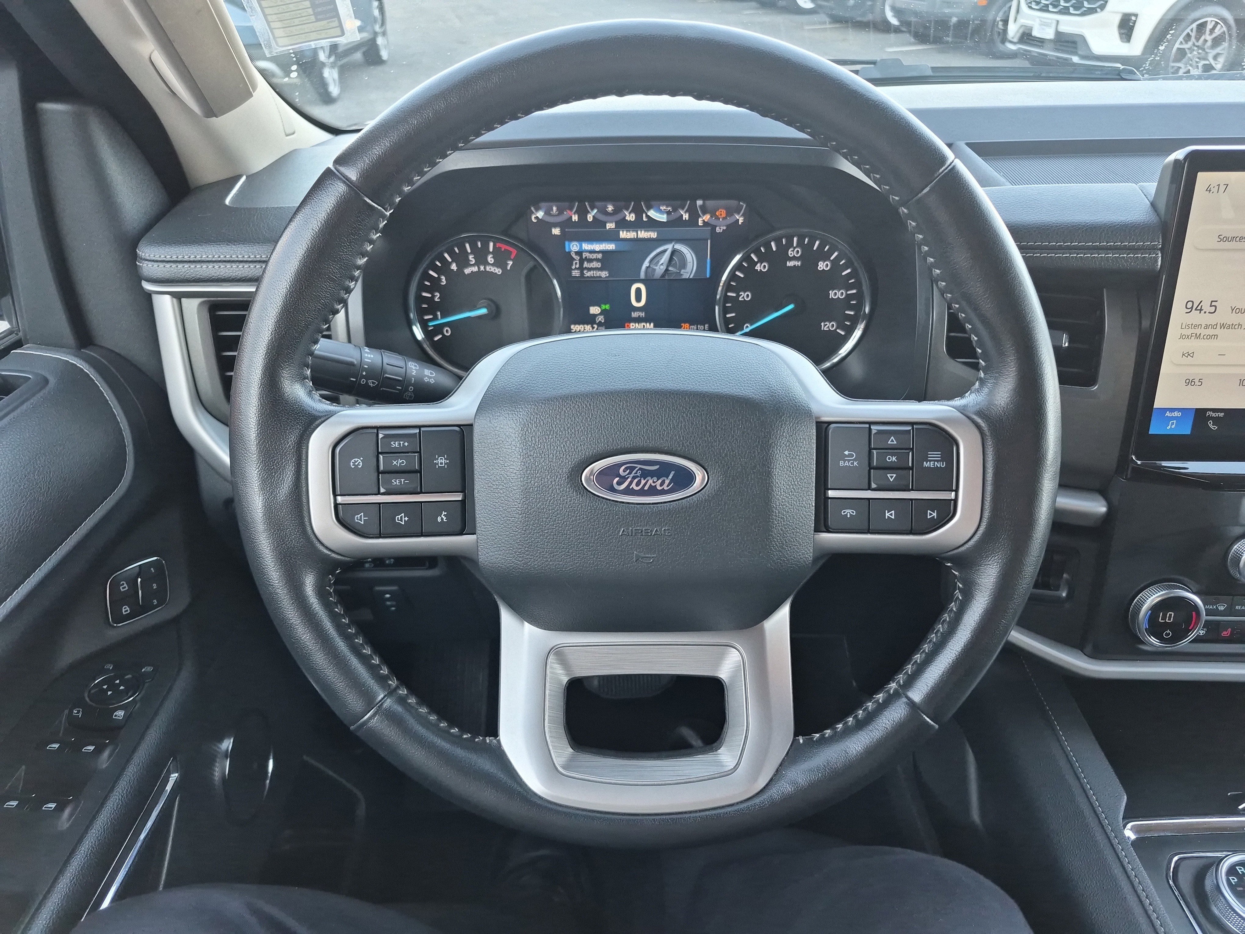 Certified 2024 Ford Expedition XLT image 28