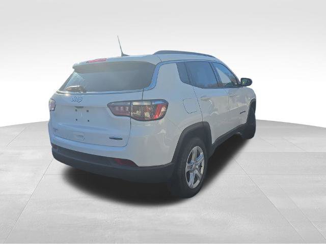 Used 2023 Jeep Compass Latitude w/ Sun and Sound Group image 5