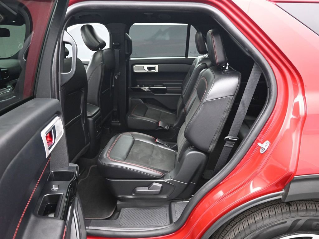 Certified 2022 Ford Explorer ST-Line w/ Class IV Trailer Tow Package image 21