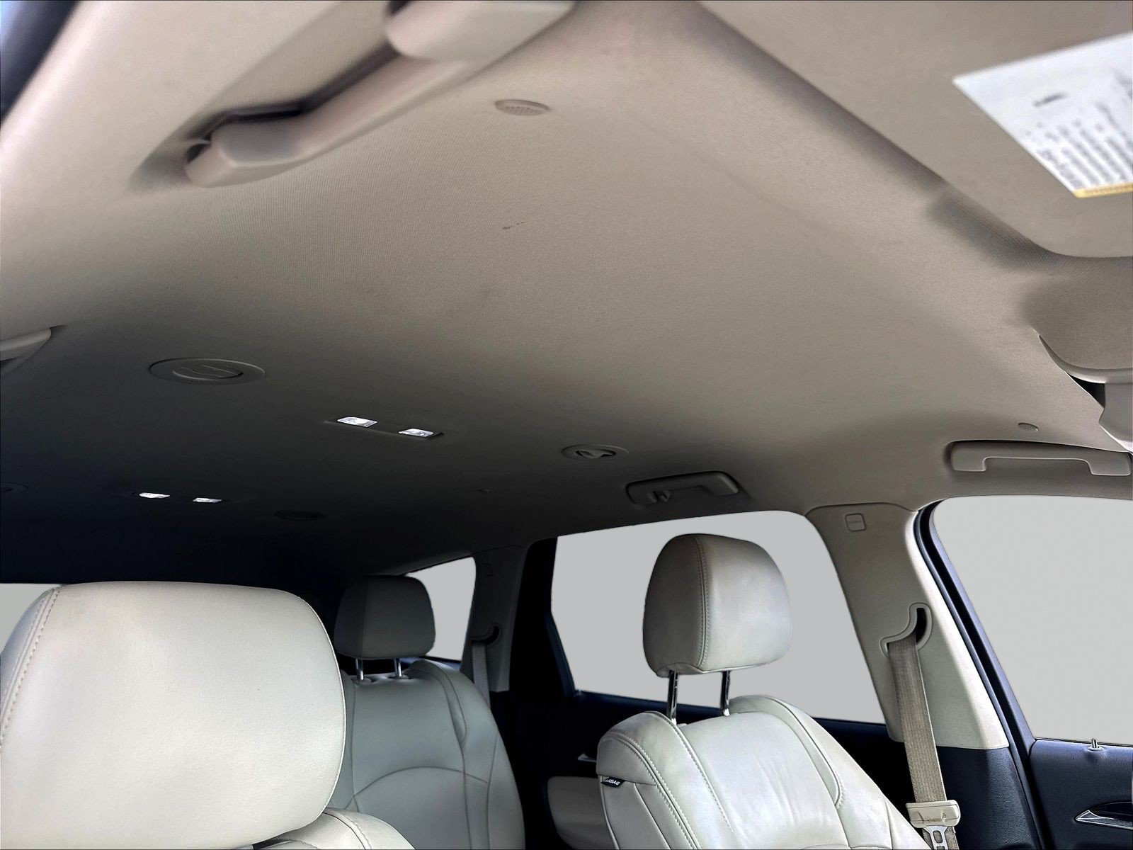 Used 2020 Buick Enclave Essence w/ Sound and Sites Package FWD image 32