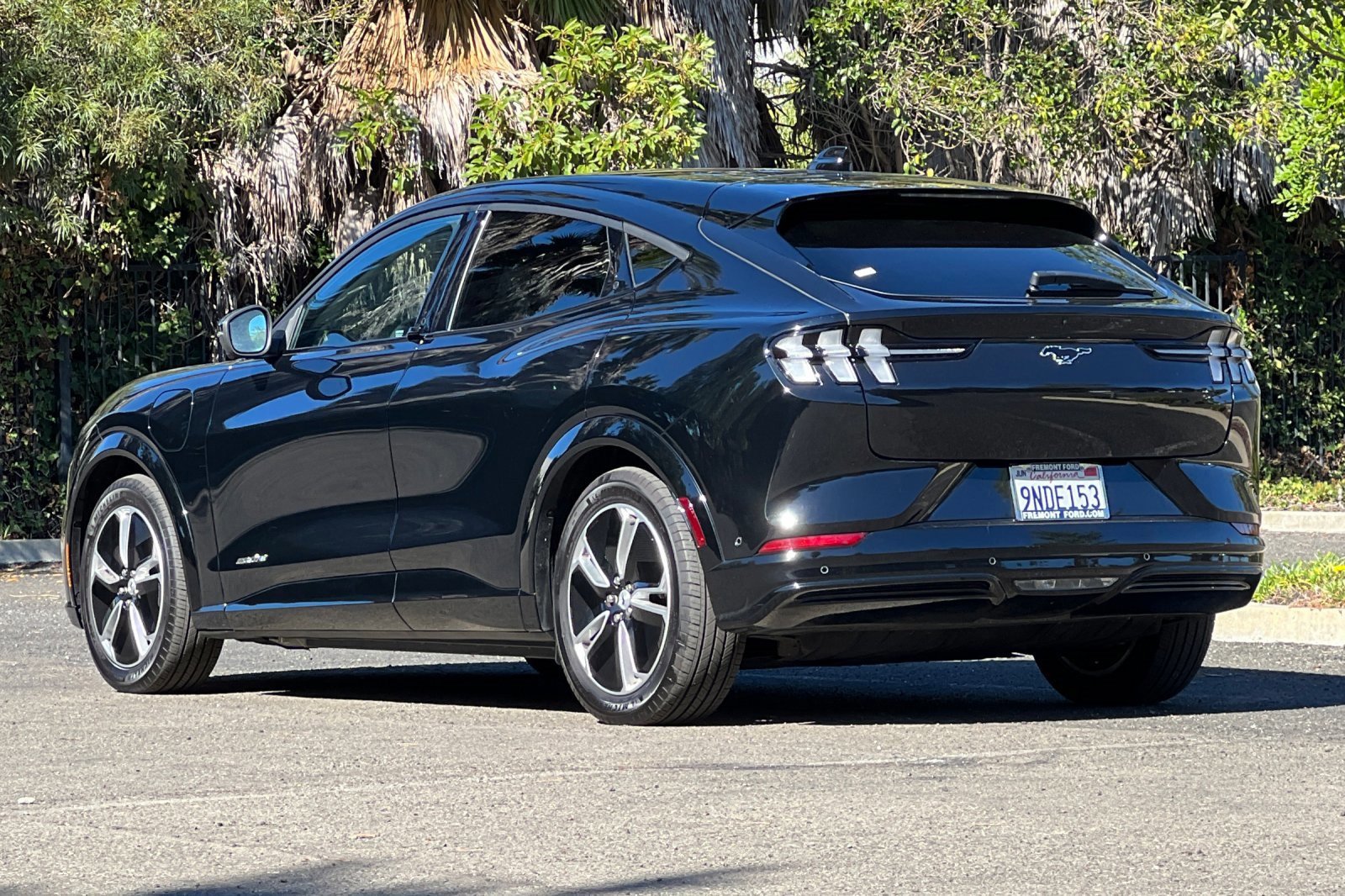 Certified 2023 Ford Mustang Mach-E Premium image 3