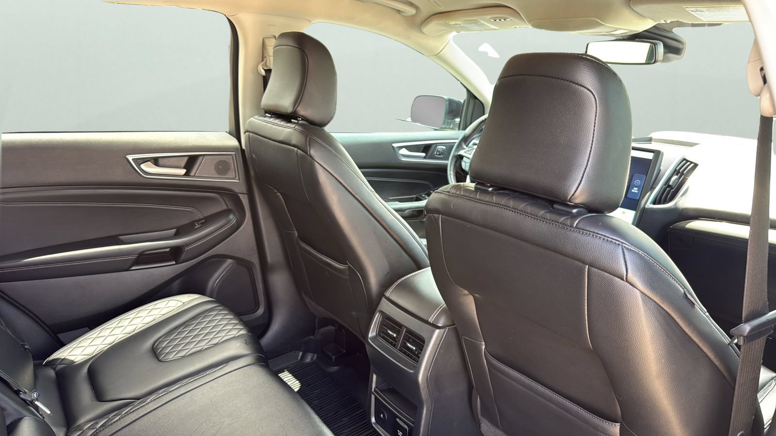 Certified 2023 Ford Edge Titanium AWD/4WD image 28