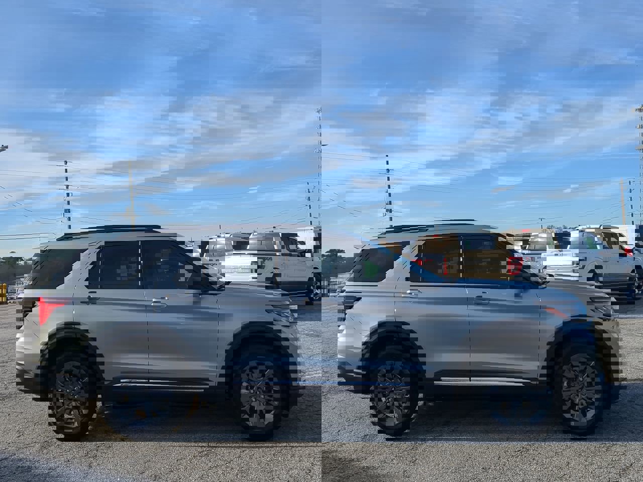 Certified 2025 Ford Explorer Active w/ Active Comfort Package image 6