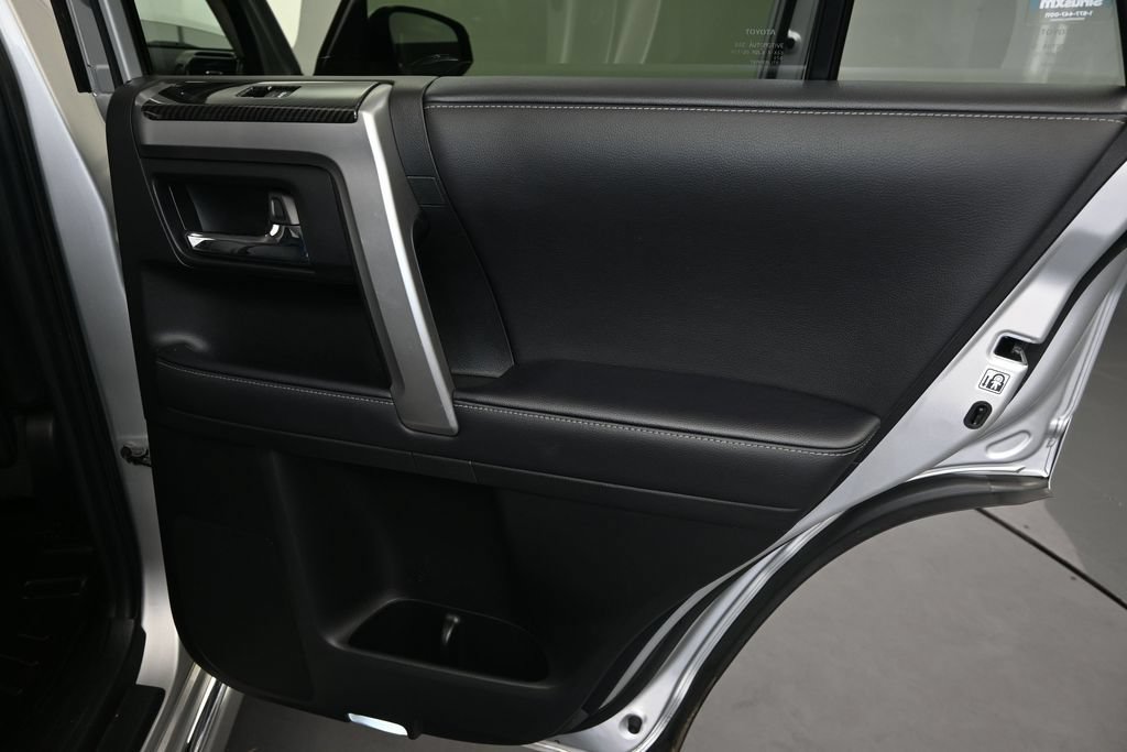 Used 2021 Toyota 4Runner Limited AWD/4WD image 16