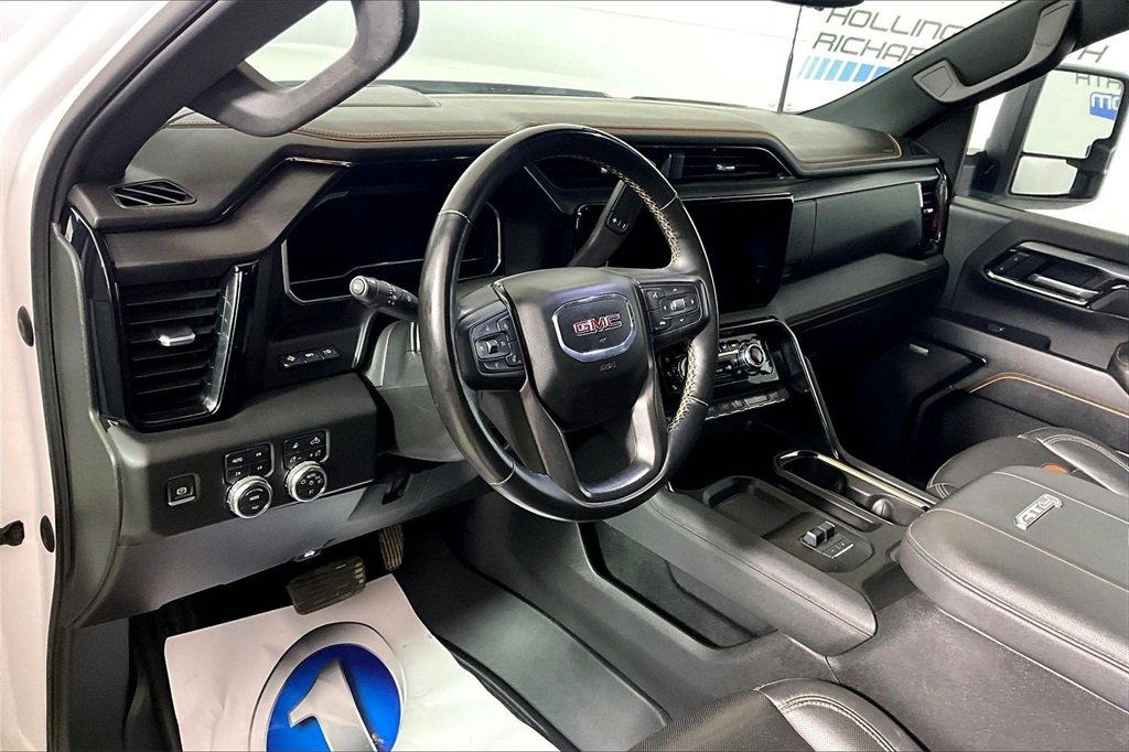 Used 2024 GMC Sierra 2500 AT4 w/ AT4 Premium Plus Package image 10