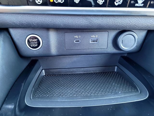 Used 2023 Nissan Rogue SL FWD image 17