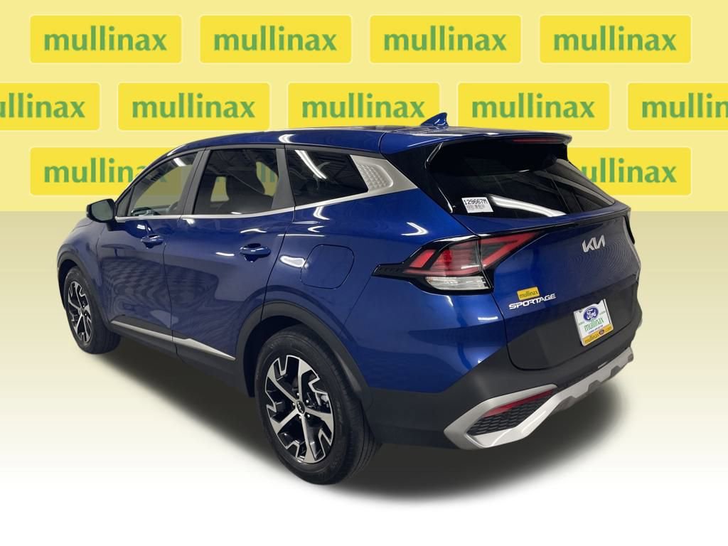 Used 2023 Kia Sportage EX image 10
