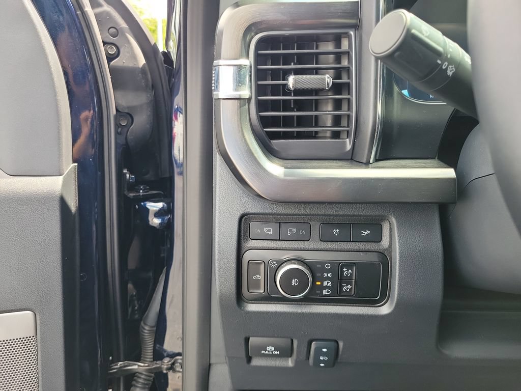 Certified 2024 Ford F250 Lariat w/ Lariat Ultimate Package AWD/4WD image 22
